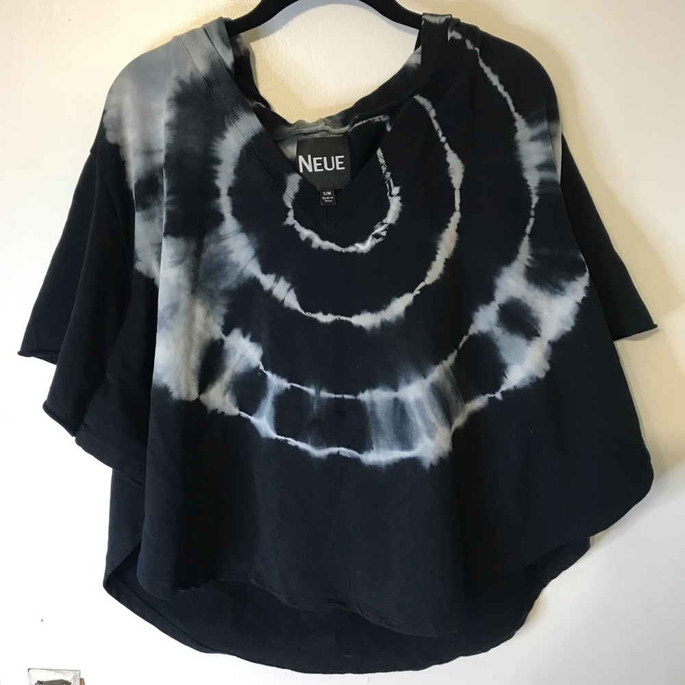 Short-sleeve tie-dye hoodie